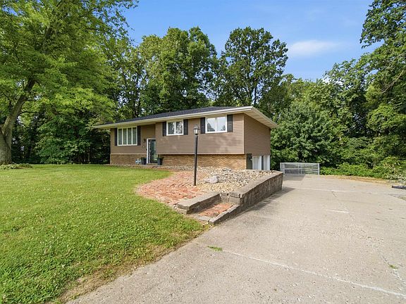 4th image of 9418 W Lake Camelot Dr