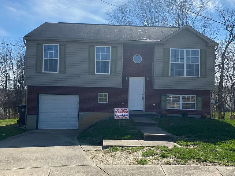2509 Camellia Ct — Photo 1