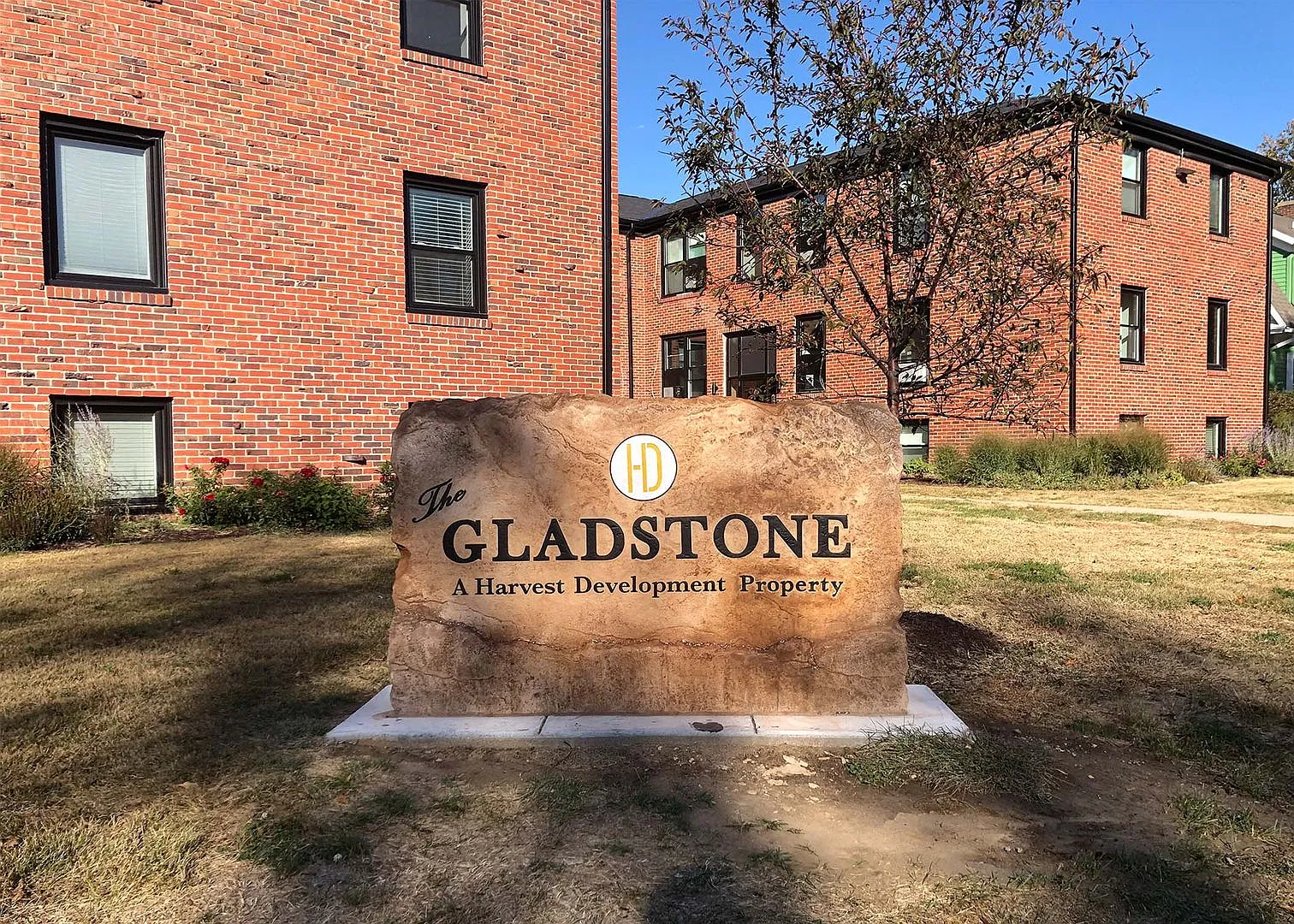 The Gladstone! Classic but Modern 1 & 2 Bedroom Apartments in Dundee — Photo 2