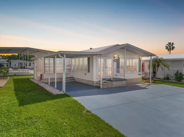 35045 Cynthia Ave, Zephyrhills, FL 33541