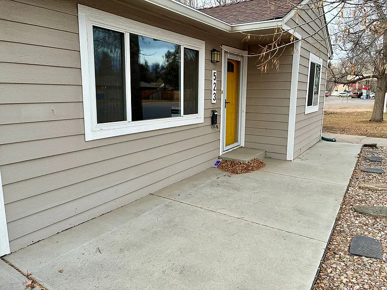 523 S Shields St — Photo 1