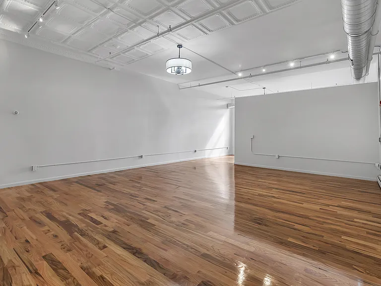 83 Main St #5 — Photo 6