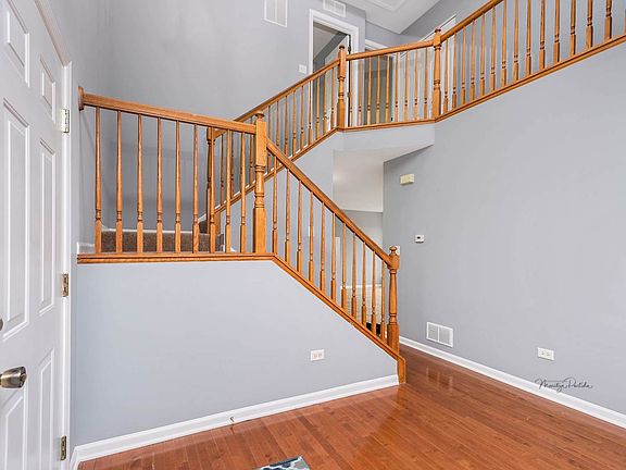 4th image of 2472 Lenox Dr