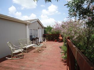 100 Lariat Dr, Blanco, TX 78606