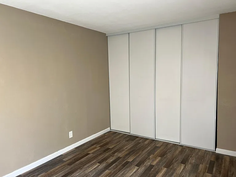 328 Northbank Ct #13 — Photo 10