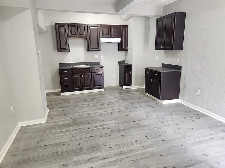 110 Congress St #4 — Photo 3
