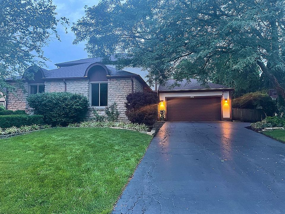 1st image of 673 Colony Dr