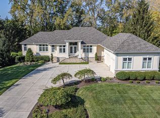1294 Waters Edge Dr, Centerville, OH 45458