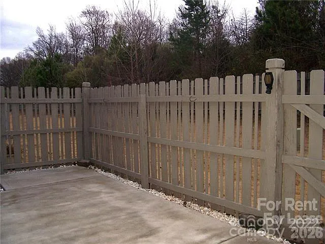 8115 Kincaid Ct — Photo 28