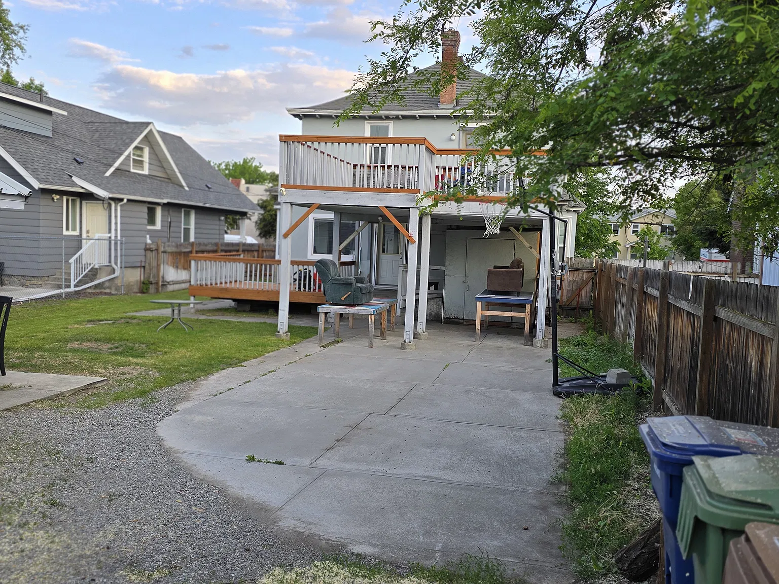 6 bed, 2082 sqft, $3,750 — Photo 2