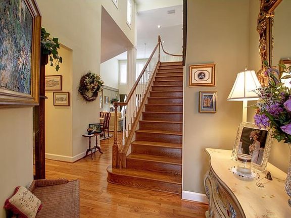 5th image of 166 Sand Key Estates Dr