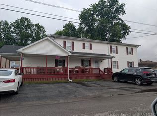 190 N 2nd St, Scottsburg, IN 47170