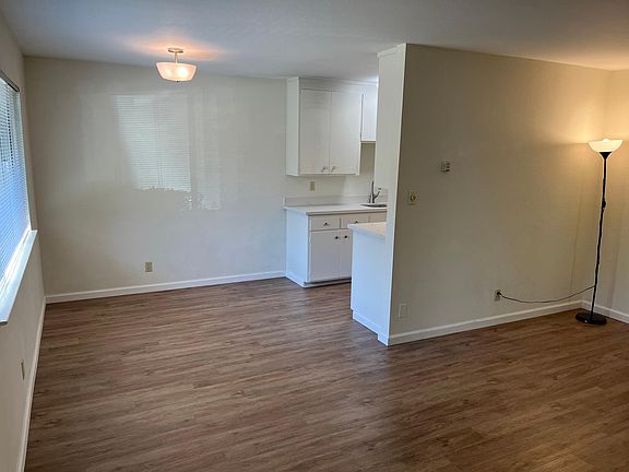 5th image of 565 Ortega Ave #2