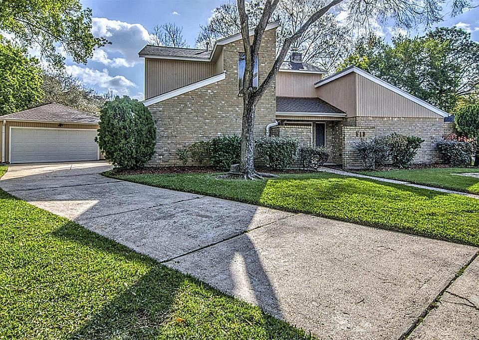 1st image of 518 Lorie Ln
