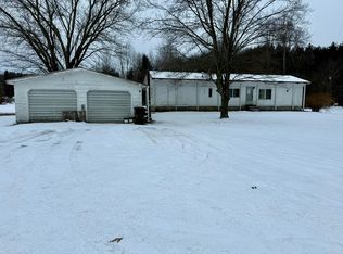 6267 Long Lake Rd, Belding, MI 48809
