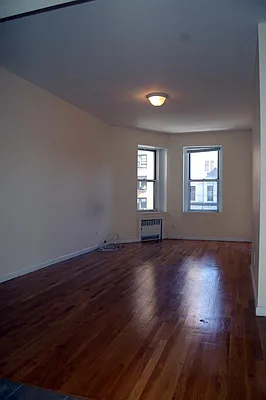 Rented by Stonecrest Realty | media 45