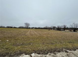 SE Mohawk Dr, Lathrop, MO 64465