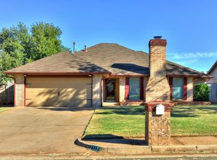 2117 Summer Way Ln, Edmond, OK 73013