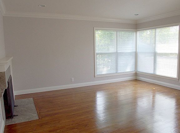 5th image of 5553 Matilija Ave