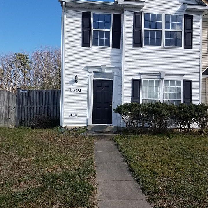 1st image of 22032 Saint Johns Cir