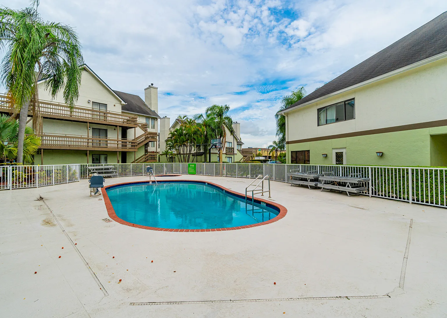 2 bed, 785 sqft, $2,150 — Photo 3