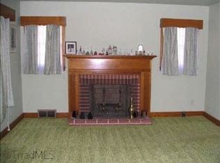 4401 Inlet Dr, Winston Salem, NC 27127