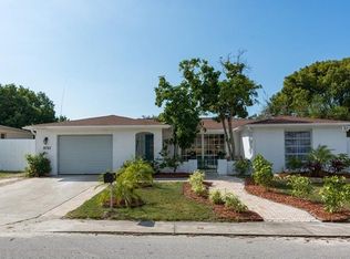 9721 Rainbow Ln, Port Richey, FL 34668