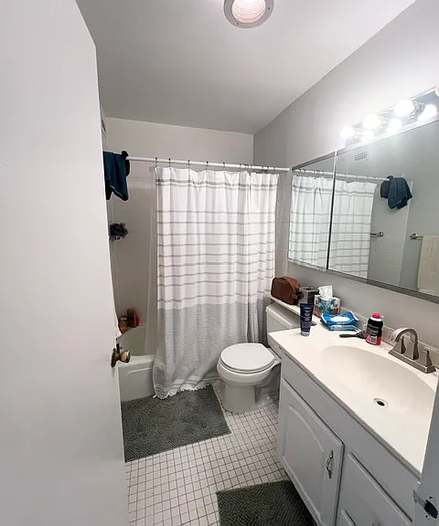1850 N Clark St #710 — Photo 10