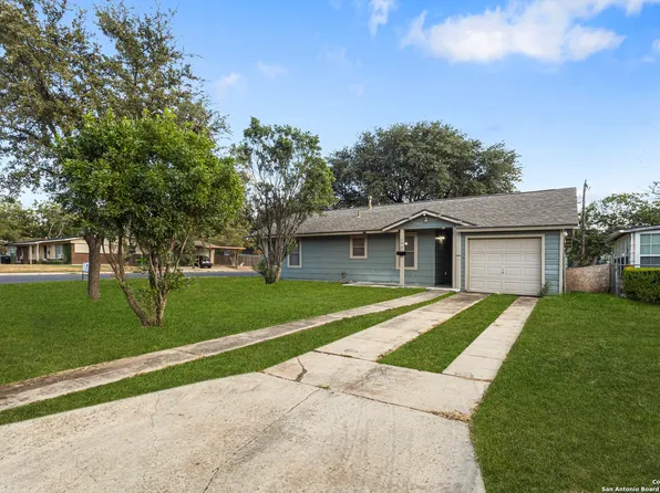 390 Harcourt, San Antonio, TX 78223