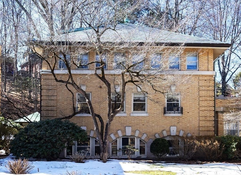 75 Glen Rd APT B-4, Brookline, MA - View 3