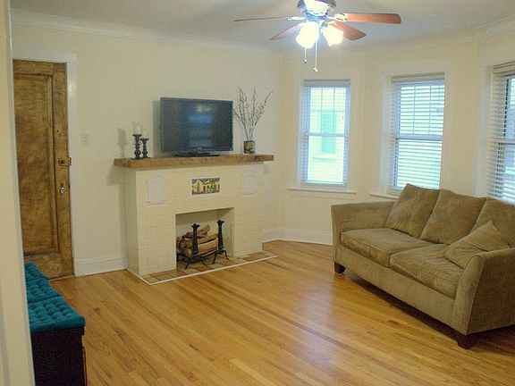 3rd image of 419 Wisconsin Ave APT 2W