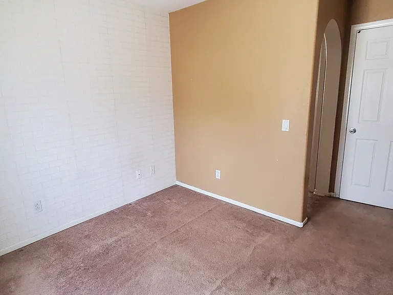 Upstairs bedroom 1