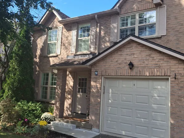 2272 Mowat Ave #9, Oakville, ON L6H 5L8