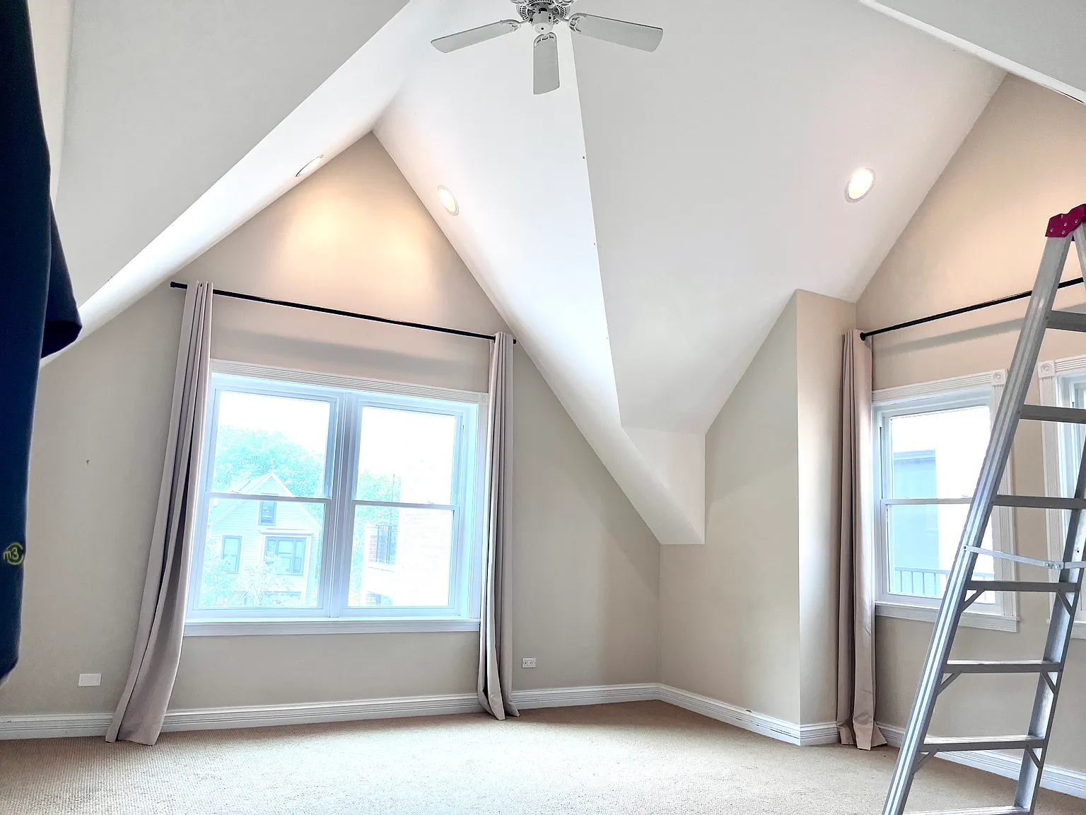 3255 N Racine Avenue — Photo 3