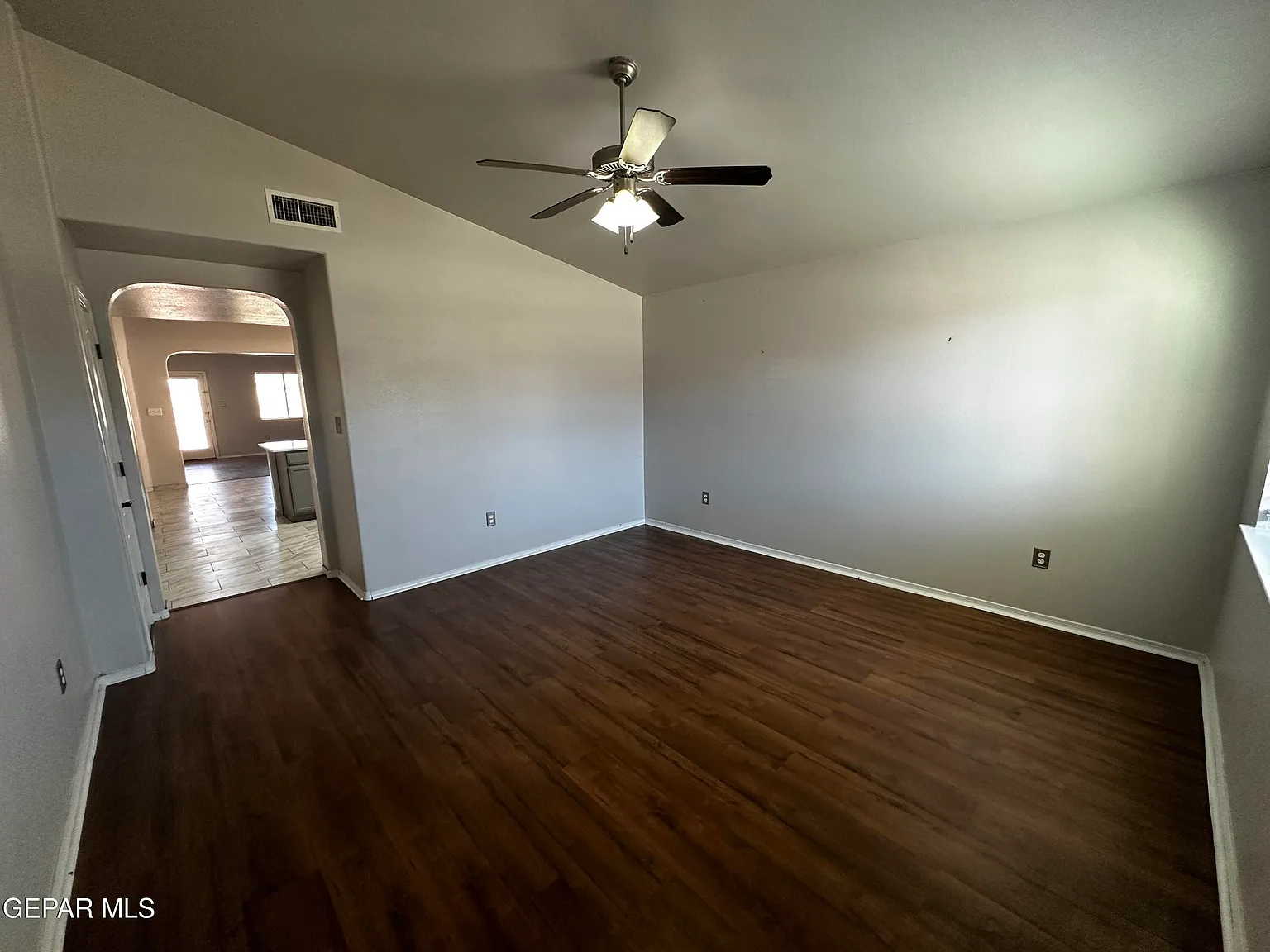 3 bed, 2.0 bath, 1536 sqft, $1,650 — Photo 2