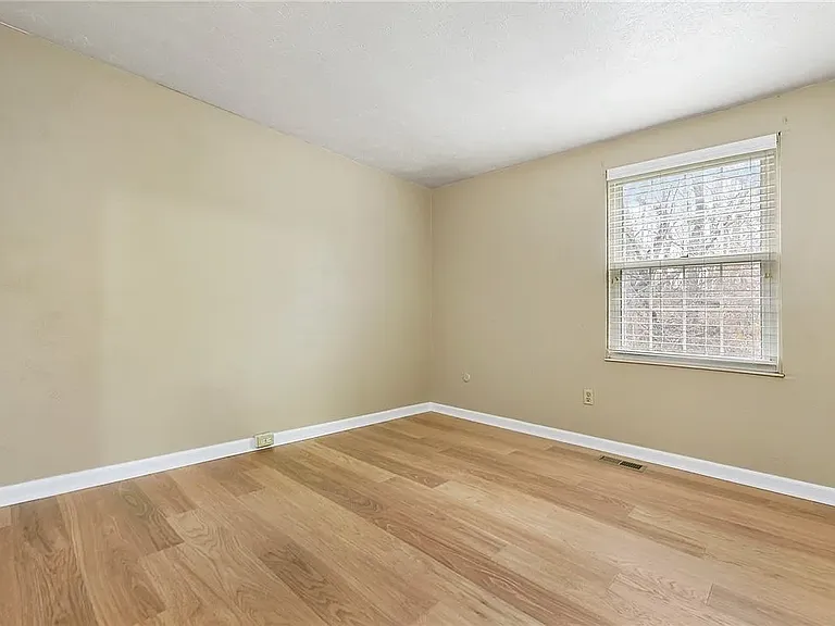 806 Countryside Dr — Photo 18