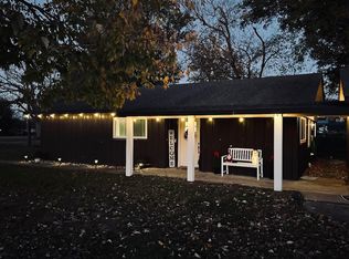 150 Maple St, Blossom, TX 75416