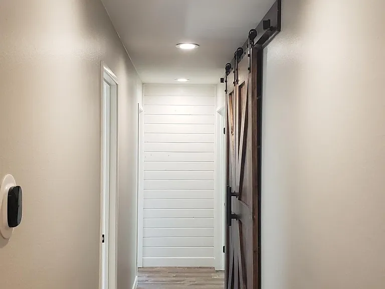 2728 Tiber Dr — Photo 11