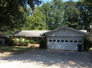 25 Green Acre Dr, Texarkana, AR 71854