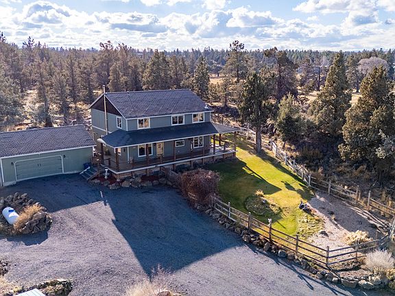 3rd image of 62262 Chickadee Ln