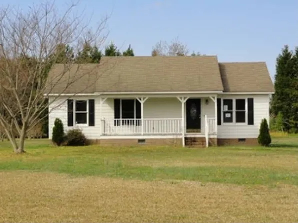 2808 Tara Dr, Clayton, NC 27520