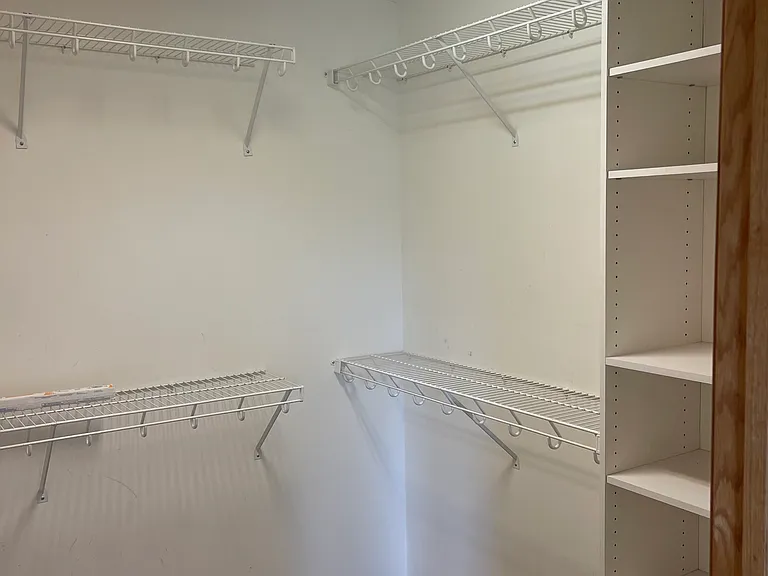 3505 Grainger Pkwy — Photo 15