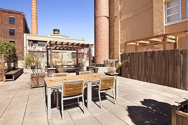 Sold by Stribling | media 7