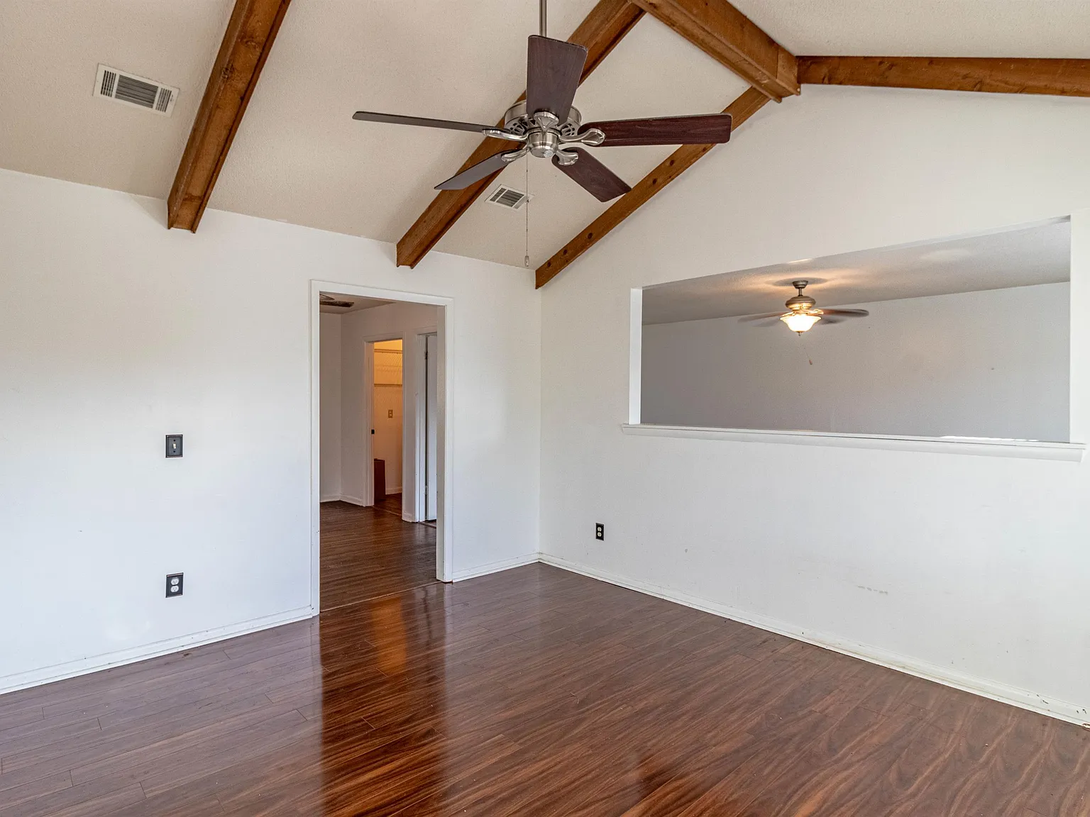 633 Slade Street - 1 — Photo 4