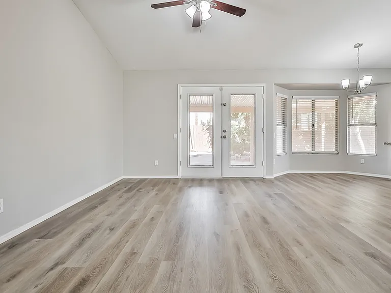 1442 W Orchid Ln — Photo 6