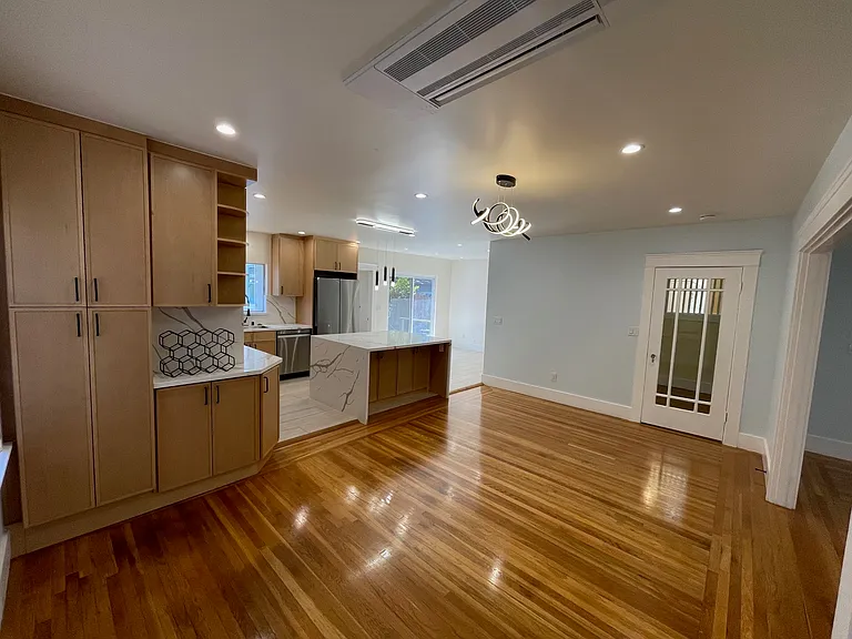 1517 Balboa Ave — Photo 7