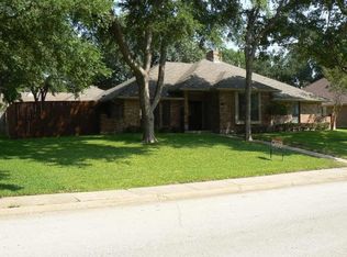1635 Green Tree Ln, Duncanville, TX 75137