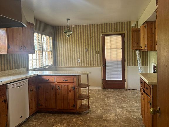 5th image of 2951 Bannockburn Rd