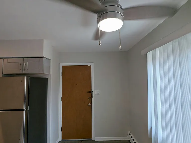 9216 Seymour Ave #1W — Photo 8