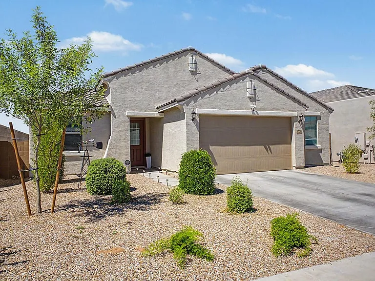 4329 W Nora Dr — Photo 4